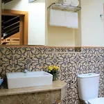 Fontanas 3*