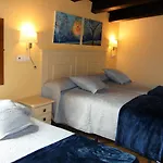 Fontanas 3*